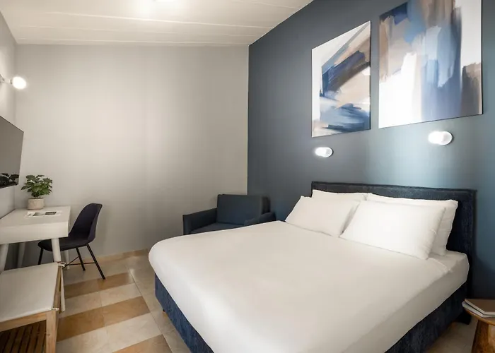Maistra Select Amarin Resort